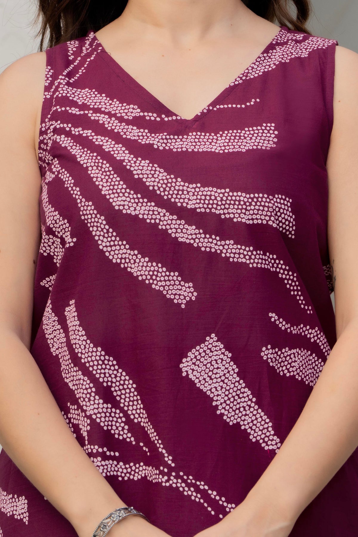 Heer Sleeveless Kurta With Plain Palazzo Set Maroon