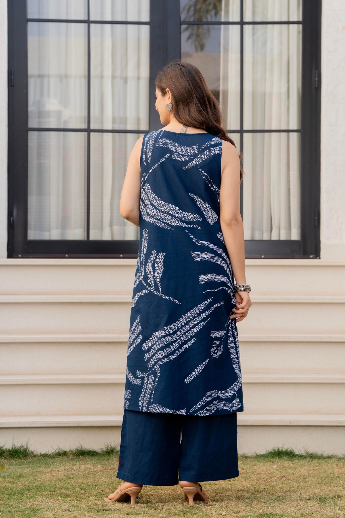 Heer Sleeveless Kurta With Plain Palazzo Set Navy Blue