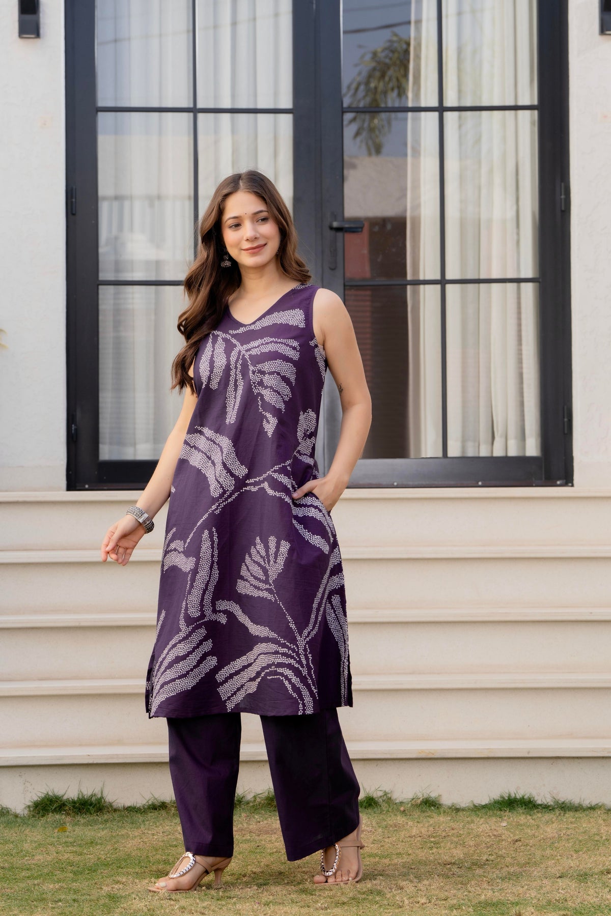 Heer Sleeveless Kurta With Plain Palazzo Set Purple