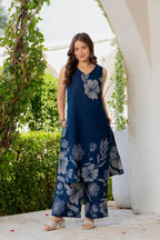 Gul-Bano Sleeveless Kurta Palazzo Set Navy Blue