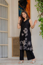 Gul-Bano Sleeveless Kurta With Plain Palazzo Set Black