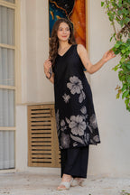 Gul-Bano Sleeveless Kurta With Plain Palazzo Set Black