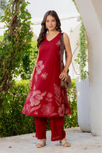 Gul-Bano Sleeveless Kurta With Plain Palazzo Set Maroon
