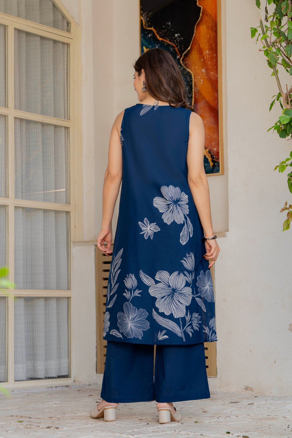Gul-Bano Sleeveless Kurta With Plain Palazzo Set Navy Blue