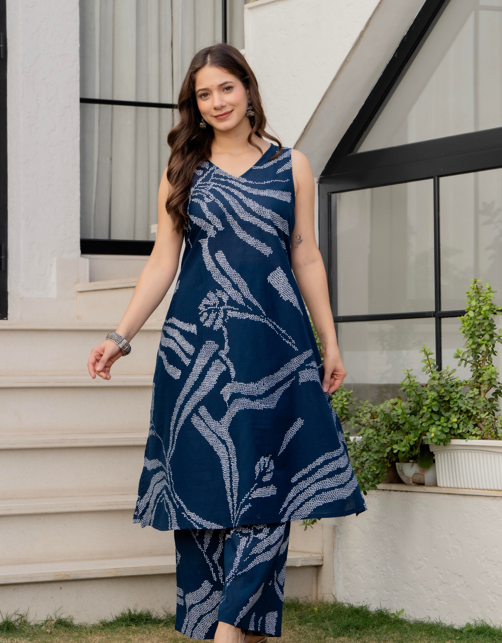 Heer Sleeveless Kurta Palazzo Set Navy Blue