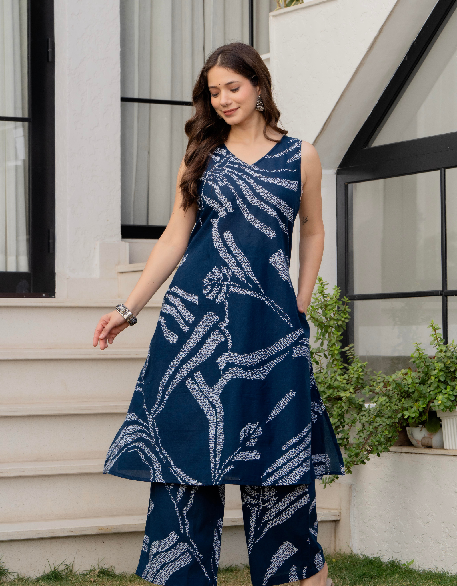 Heer Sleeveless Kurta Palazzo Set Navy Blue
