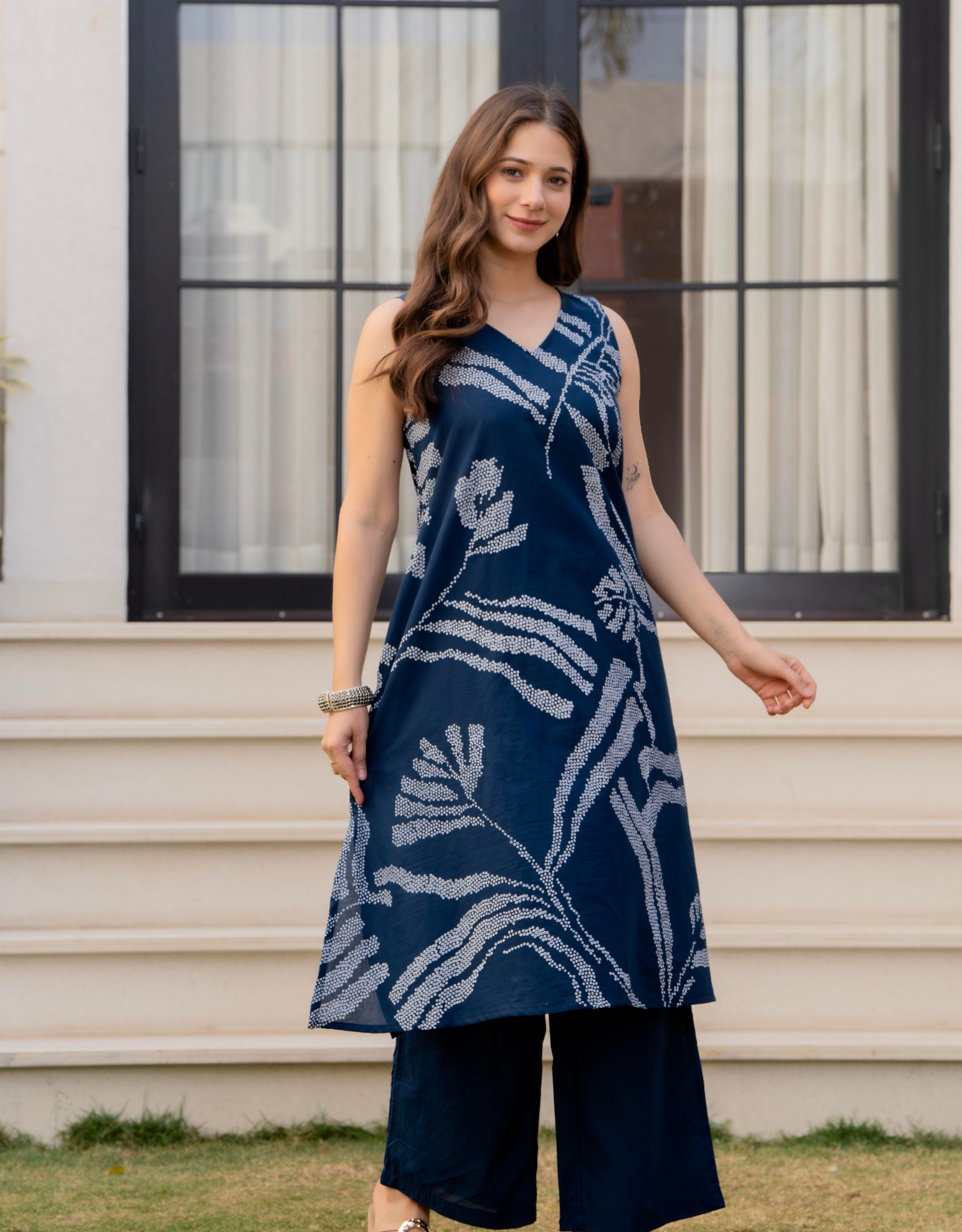 Heer Sleeveless Kurta With Plain Palazzo Set Navy Blue