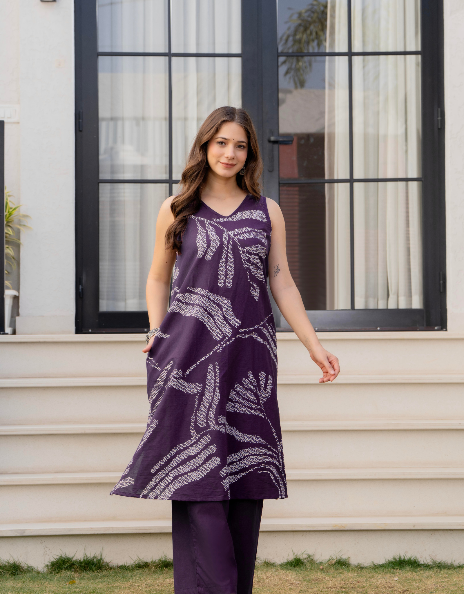Heer Sleeveless Kurta With Plain Palazzo Set Purple