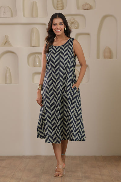 Urban Zigzag Sleeveless Dress - Blue
