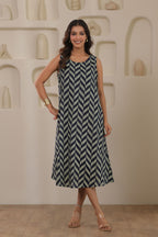 Urban Zigzag Sleeveless Dress - Blue