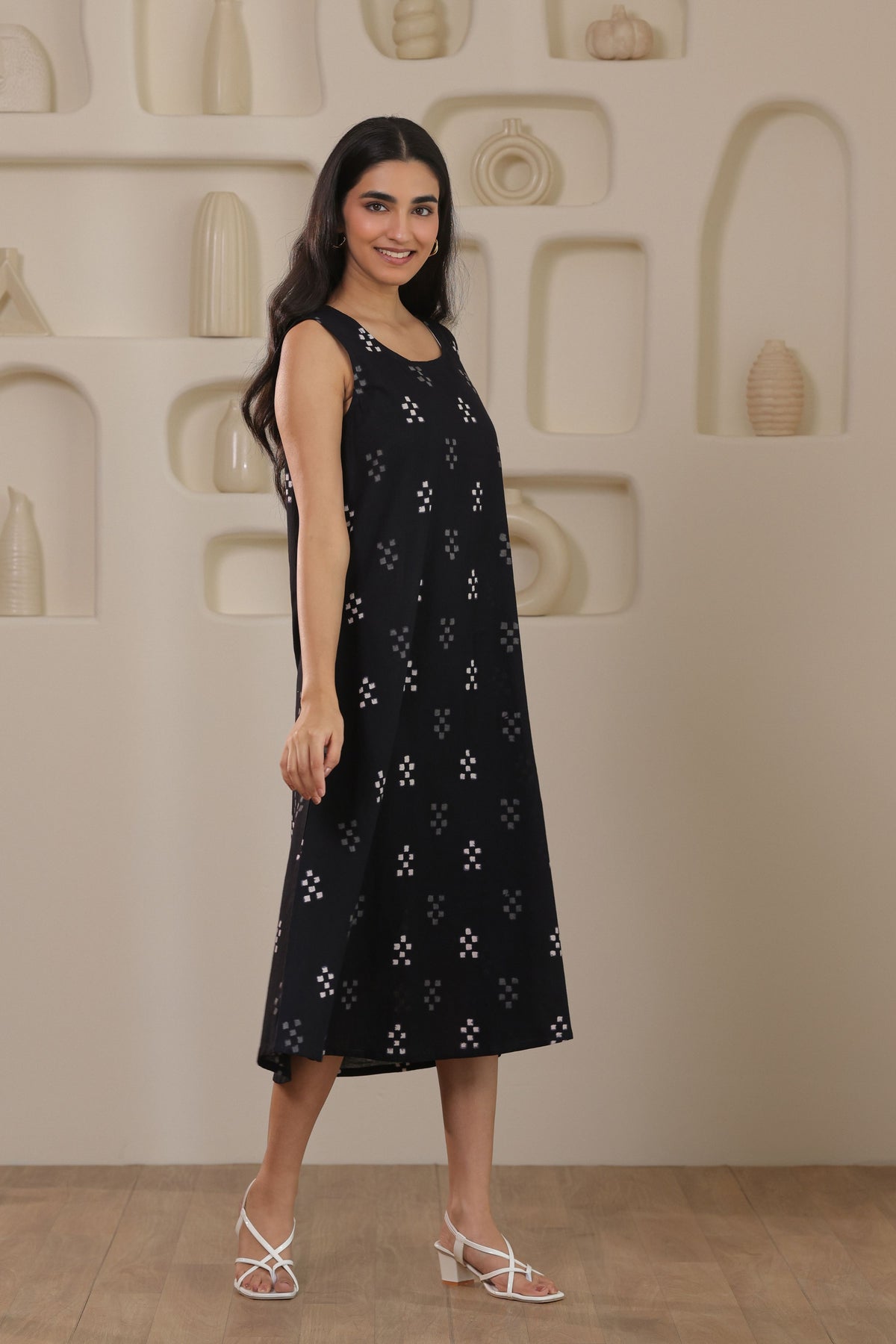 Black Motif Butti Sleeveless Dress - Black