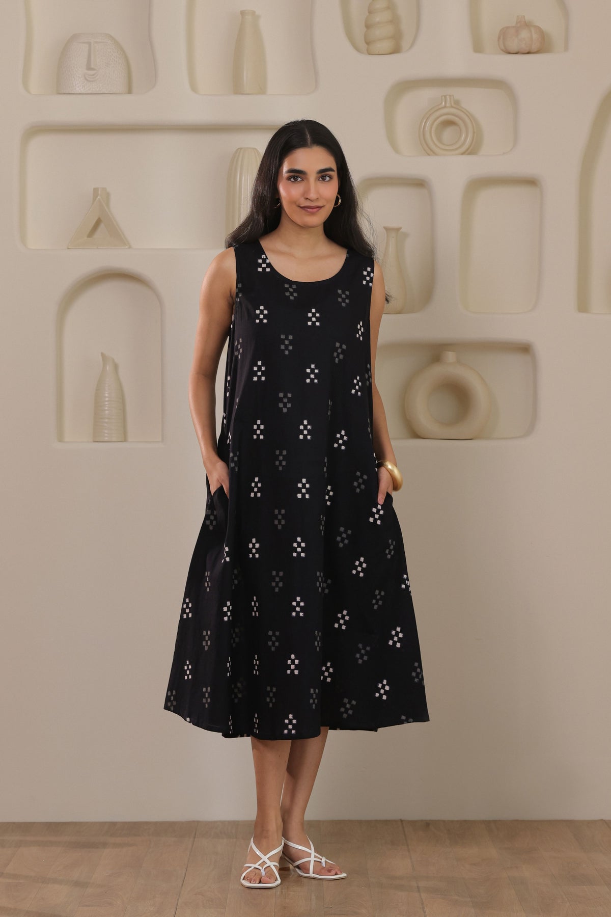 Black Motif Butti Sleeveless Dress - Black