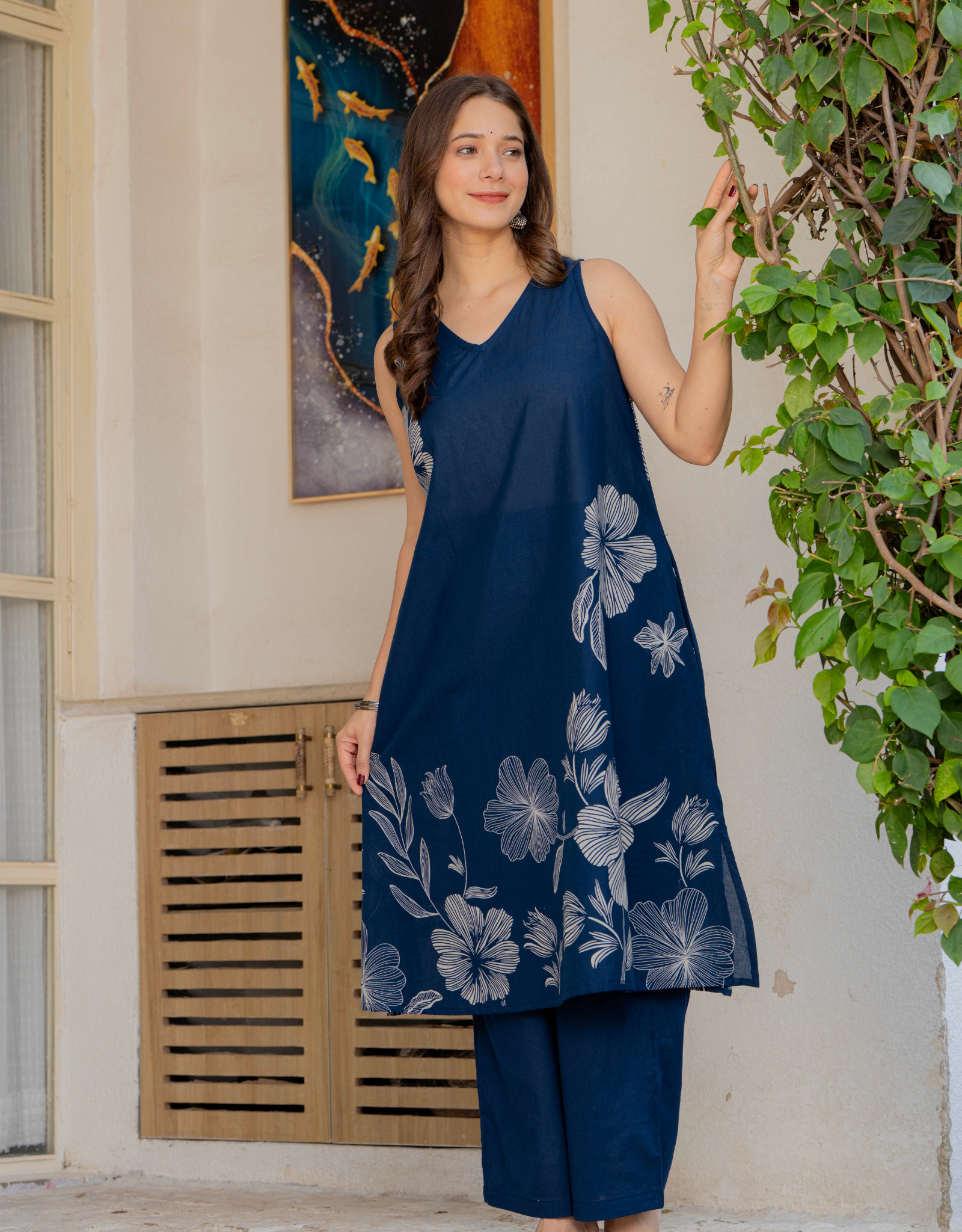 Gul-Bano Sleeveless Kurta With Plain Palazzo Set Navy Blue