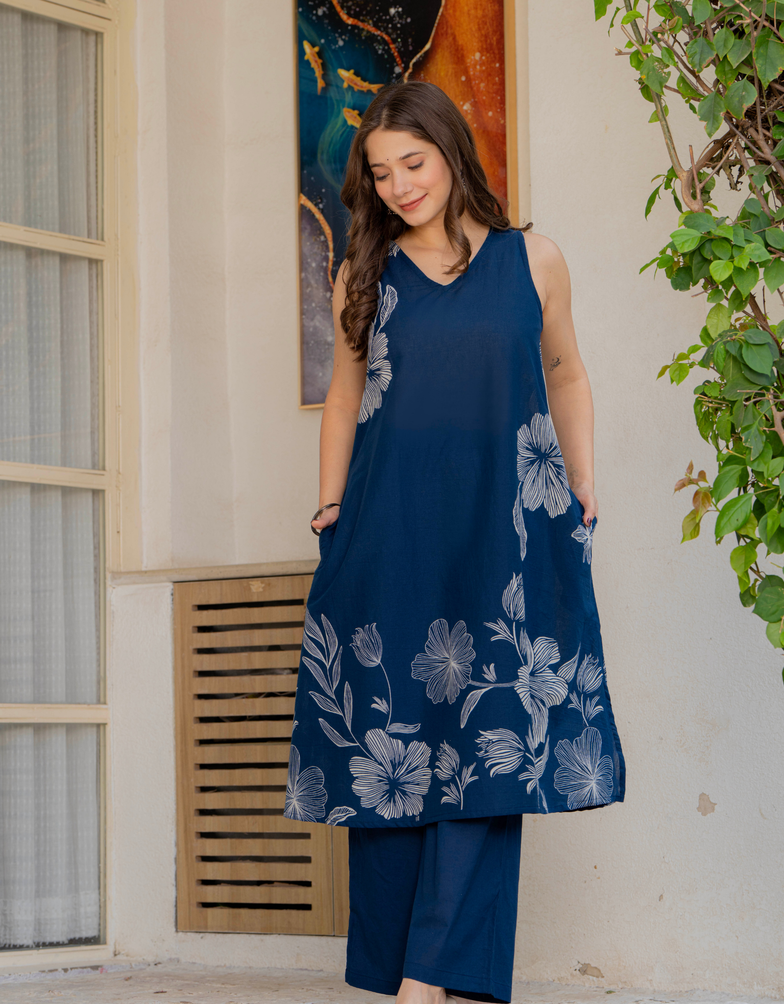 Gul-Bano Sleeveless Kurta With Plain Palazzo Set Navy Blue