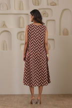 Urban Zigzag Sleeveless Dress - Maroon