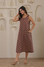 Urban Zigzag Sleeveless Dress - Maroon